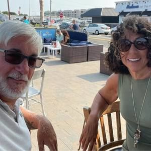 Meet your Posher, Lynda-tony